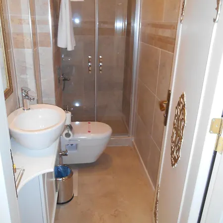 Hotel 1453 3*