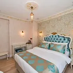 Hotel 1453 3*