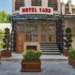 Hotel 1453
