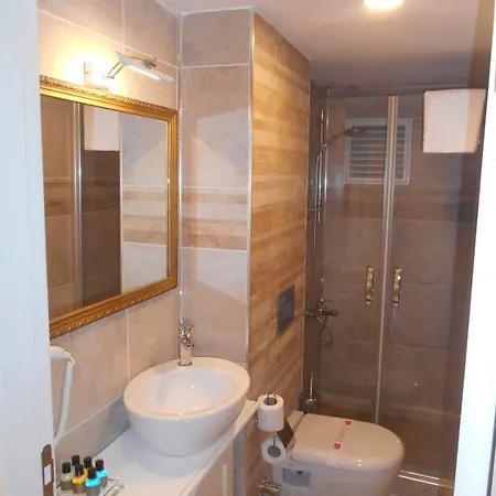Hotel 1453